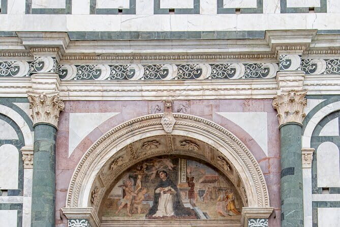 Guided Tour of Florence by Night - Meeting at Piazza di Santa Croce and Keeping the Pace Comfortable