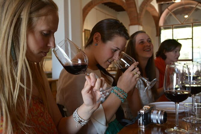 Half-Day Chianti Tour to 2 Wineries with Wine Tastings and Meal - Start Near Ponte Vecchio: Getting Out of the City Fast