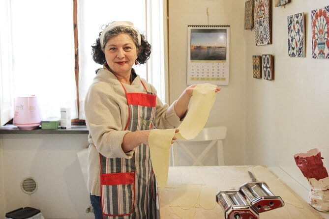 Hands on Deluxe Traditional 4-course dinner with fresh pasta - Recipes you can take home (and actually use)