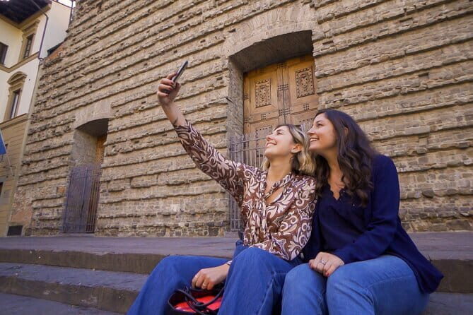Heart of Florence Guided Walking Tour - Ponte Vecchio: finishing with the postcard you’ll actually remember
