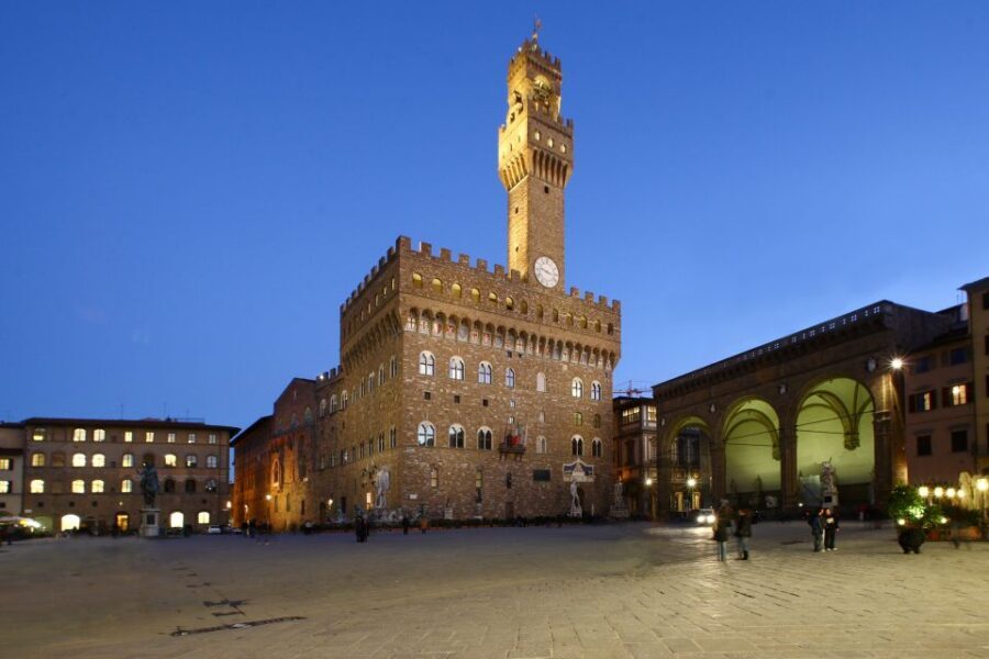 Hidden Florence: 2-Hour Guided Walking Tour - Florence by Night: what this 2-hour walk is really about