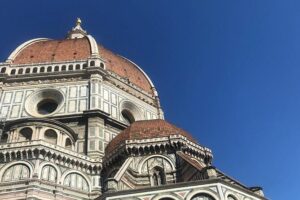 Highlights of Florence and Uffizi Gallery: Iconic Art & City Tour - Meeting point and what the first minutes feel like