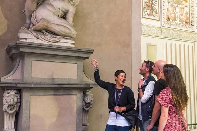 Highlights Of Florence Walking Tour (price Per Group) - Duomo at Piazza del Duomo: getting towering photos with context