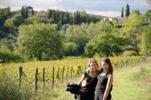 Hike & Wine Tour - The route experience: from quiet streets to secret vineyard trails