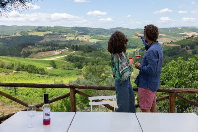 Hiking Tuscany & Chianti Wine - 3 Organic Wineries with lunch - Food Pairings: Local Cold Starters, Salami and Cheese, and Farm-Tomato Pasta