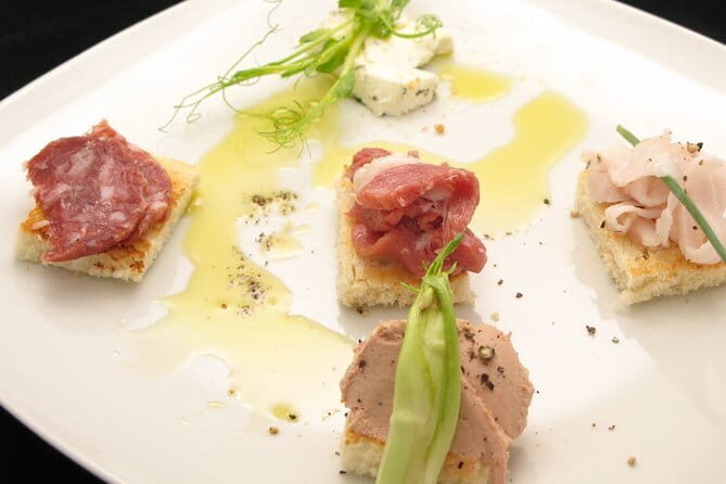 Historic Cooking class Renaissance Food Recreation and Revival - Where You Start: Via Romana and the Wine-and-Cheese Welcome