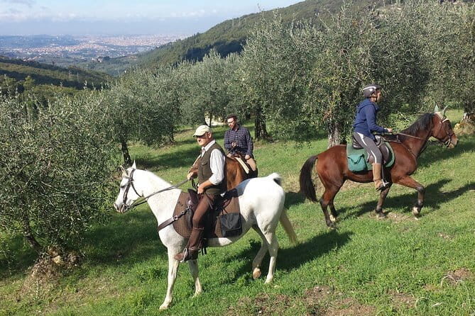Horse ride, Olive Oil and local foods tasting in a Tuscan farm - Key highlights worth planning around