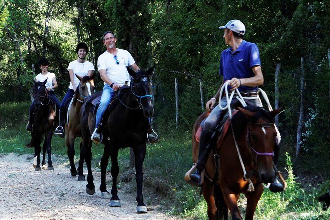Horsemanship Experience - Meet Eric in the briefing: how horse handling actually gets explained