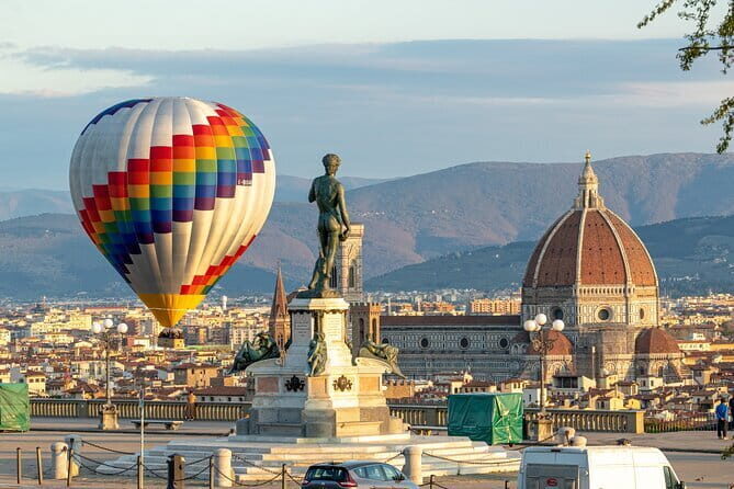 Hot Air Balloon flight in Florence - Stop 1: Terzo Giardino meeting point along the Arno