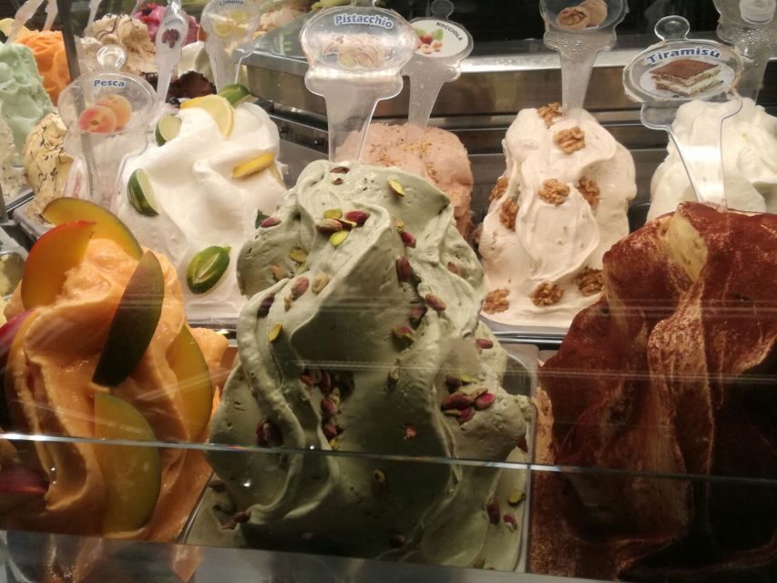 Illuminated Florence Tour for Kids with Gelato & Pizza - The Duomo Area After Dark: Outside Views and Renaissance Clues