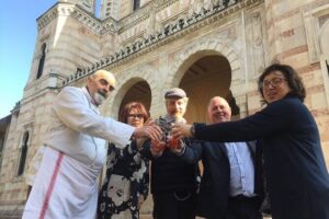 Jewish traditions in Florence: private walking tour - Borgo San Iacopo: Following the Oltrarno Clues From the Middle Ages