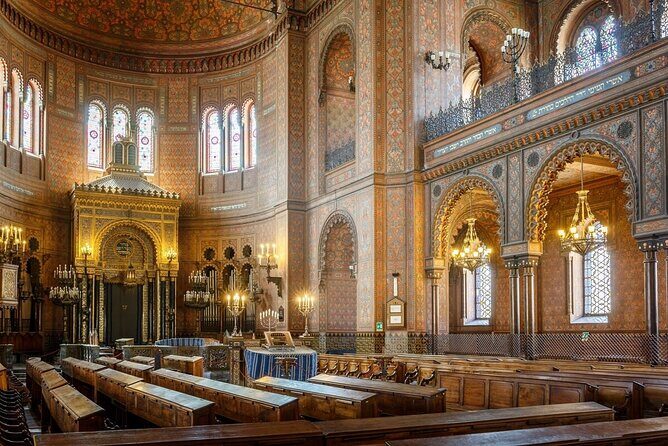 Jewish traditions in Florence: private walking tour - Piazza del Duomo: Gates of Paradise and Genesis as a Story Thread