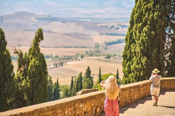 Lands of Brunello wine Pienza and Montalcino with Gourmet Lunch - Pienza’s Renaissance heart (and the views above it)