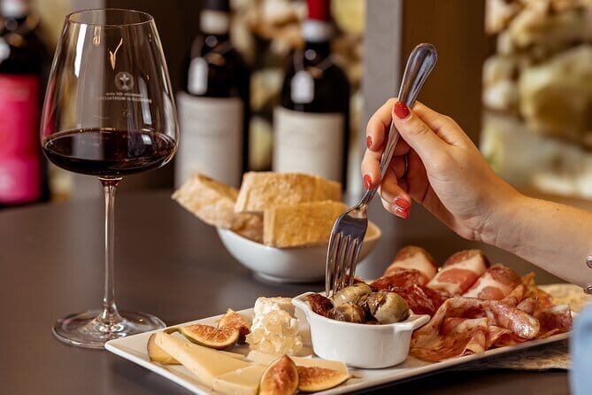 Lands of Brunello wine Pienza and Montalcino with Gourmet Lunch - Getting there and around: logistics that keep you sane