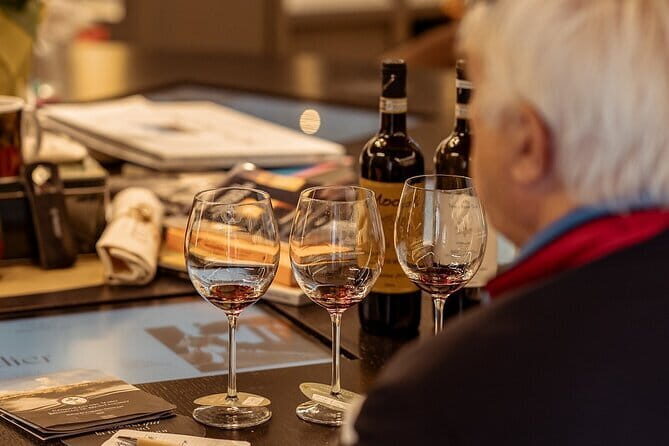 Lands of Brunello wine Pienza and Montalcino with Gourmet Lunch - Palazzo Comunale di Pienza: nice bonus, but check what’s included