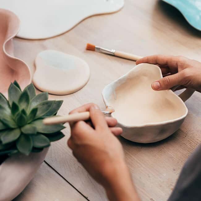 Leather and Passion: A Tour of Florentine Craftsmanship - Leather, painting, ceramics, and jewelry: what this tour is really about
