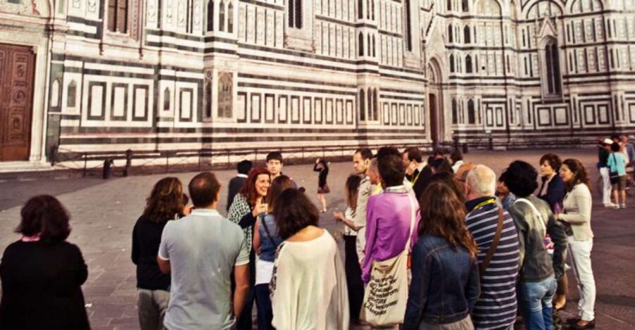 Legends of Florence: Exclusive Walking Tour by night - Duomo legends and ghost stories under streetlights