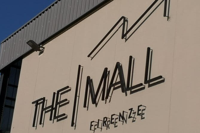 Luxury Chauffeur Service THE MALL from Florence to Reggello - Who this Florence to Reggello chauffeur trip fits best