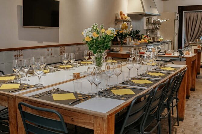 MaMa Florence Guided Market Tour and 4 Course-Pasta Cooking Class - Wine pairing and group energy: fun without the chaos