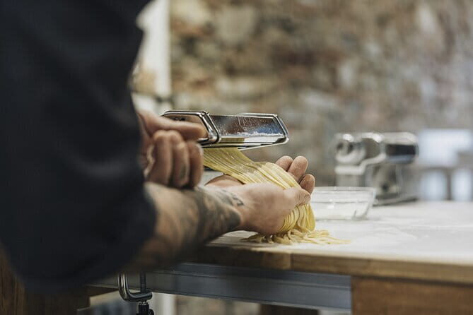MaMa Florence Guided Market Tour and 4 Course-Pasta Cooking Class - Your pasta skills, step-by-step: what you learn (and why it sticks)