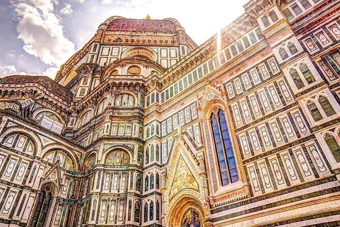 Medici Secrets & Mysteries: Interactive Walking Tour Game - The old bridge stop: puzzle walking with built-in folklore