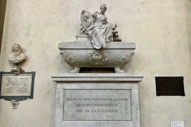 Michelangelo, Machiavelli & Galileo Tombs Exclusive Guided Tour - Giotto frescoes and Donatello art: what to actually look for
