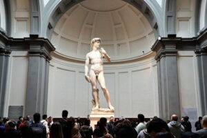 Michelangelo’s David Early Viewing Semi-Private Accademia Tour - Meeting point and timing: simple, but show up on time