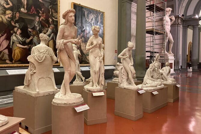 Michelangelo’s David Statue Fast Track Tickets - Priority entry starts at Via Ricasoli 39