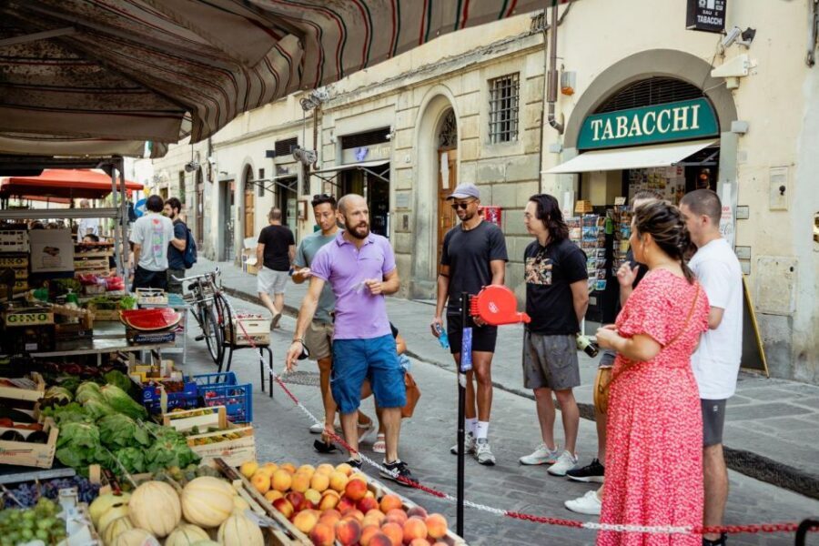 Neighborhood shopping & Homemade Pasta ! - Santo Spirito and Piazza Santo Spirito: where the class starts