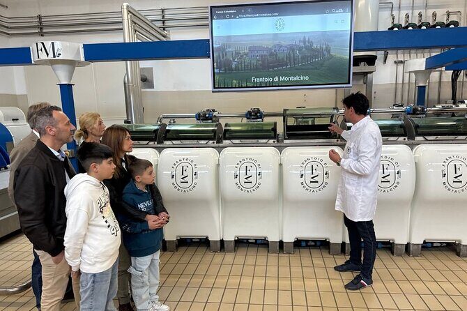 Olive Oil Tours and Tasting at Frantoio di Montalcino - The Tasting Session and Why Bread Is Part of the Lesson