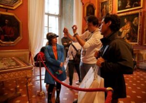 Palatina Gallery and Pitti Guided Tour in Florence - Palatine Gallery highlights: Botticelli to Caravaggio in one organized route