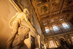 Palazzo Vecchio 90-Minute Morning Guided Tour - Salone dei 500: the room that makes Medici power feel real
