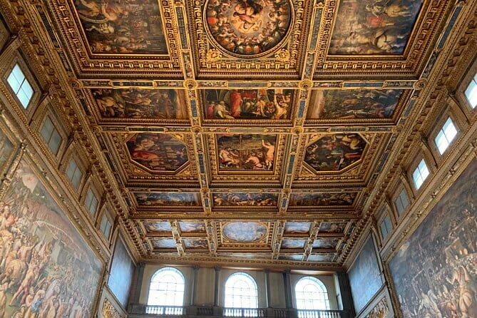 PALAZZO VECCHIO Private tour in Florence - Key highlights you’ll feel right away