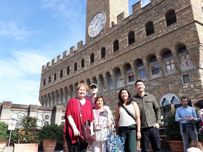 Palazzo Vecchio Small Group Tour - Salone dei 500: Vasari’s fresco moment that anchors the whole tour