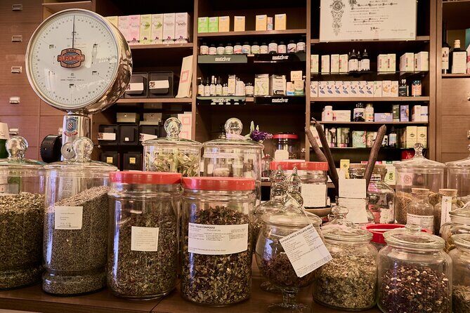 Perfume Making Workshop in the Heart of Florence - Who should book this workshop (and who might not)