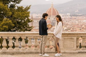 Photo Experience in Florence - Meeting at Mister Pizza and Getting Comfortable Fast
