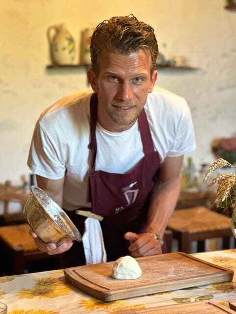 Pick Vegetables at the farm & Cook pasta - Why this Chianti villa cooking class starts in the garden