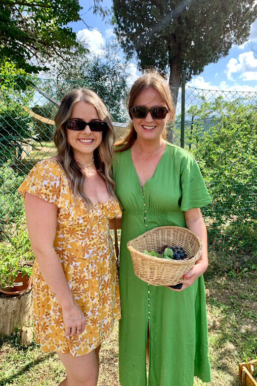 Pick Vegetables at the farm & Cook pasta - Picking vegetables and herbs in the Tuscan countryside (and what to expect)