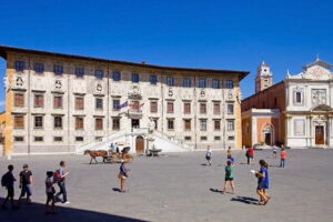 Pisa and Florence Shore Excursion from Livorno Port - Pisa on a Time Budget: Cavalieri Square and the Medicis
