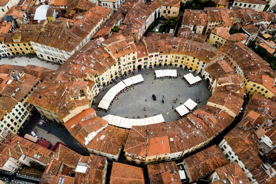 Pisa and Lucca: Private Full-Day Tour by Deluxe Van - Lucca’s Renaissance City Walls and Medieval Streets
