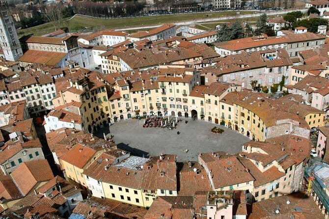 Pisa - Lucca Private Day Trip - The transportation setup: private car + handled parking