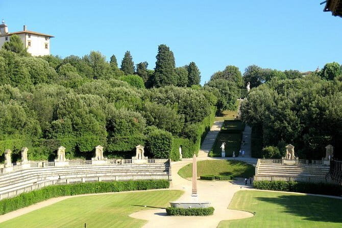 Pitti Palace & Boboli gardens tour with a Local Guide - Entering Palazzo Pitti’s state rooms: Galleria Palatina highlights