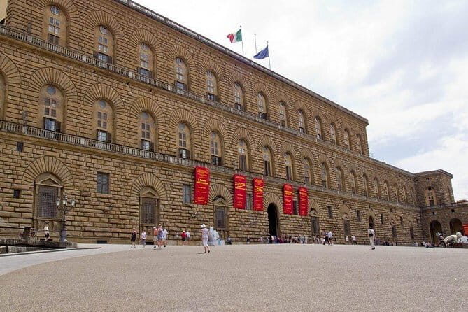 Pitti Palace Small Group Tour - Galleria Palatina: 28 Rooms That Make Renaissance Taste Feel Personal