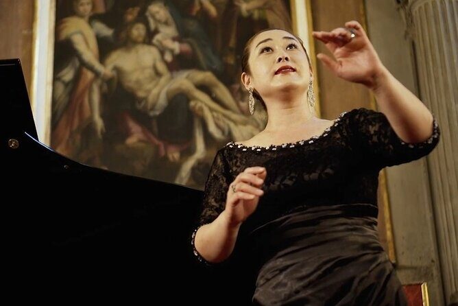 Pizza Dinner and Italian Opera Arias Concert in Florence - Finding the venue on a busy Florence evening: how to avoid stress at 7:30 pm