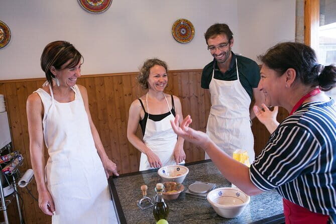 Pizza & Gelato: Family Cooking Class in Florence - Small-group energy: capped at 12 people