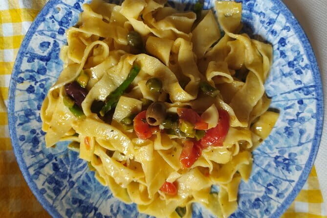 Private and authentic cooking class experience with family - Garden-to-plate in Oltrarno: what you’re really paying for