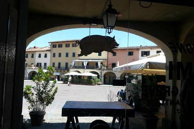 Private Chianti Classico Tour with wine and food tasting in a Historic Estate - Strada Statale 222 and the Winery Estate Experience