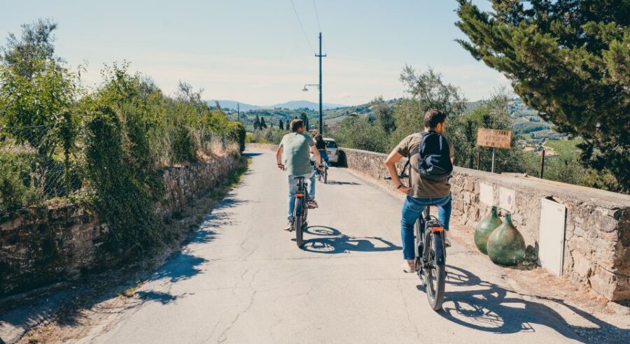 Private E-Bike Tour: Piazzale Michelangelo & Florence hills - Gelato tasting: the sweet finish that makes sense