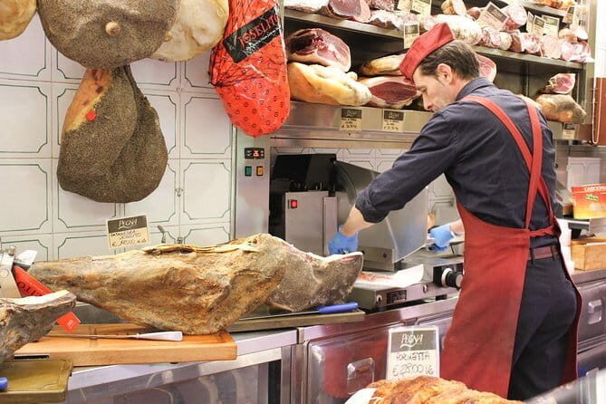 Private Florence Market Tour and Pasta Making Class with Cinzia - Florence market shopping starts near the Duomo area