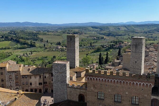 Private Food and Walking Tour in San Gimignano and Volterra - Why Volterra + San Gimignano works better than picking just one